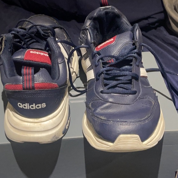 Adidas Strutter shoes - Picture 3 of 3